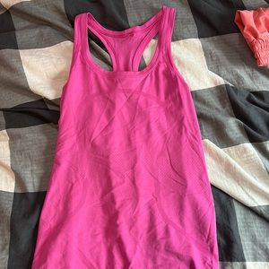 sonic pink lululemon tank size 8